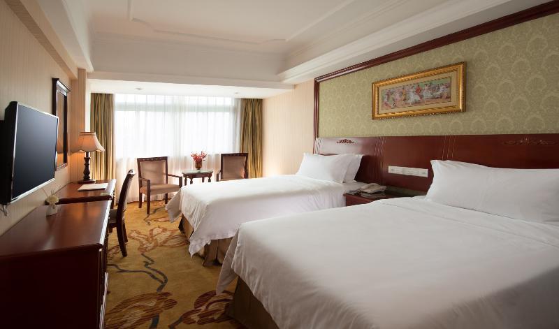 Vienna Hotel Shenzhen Railway Station Exterior foto